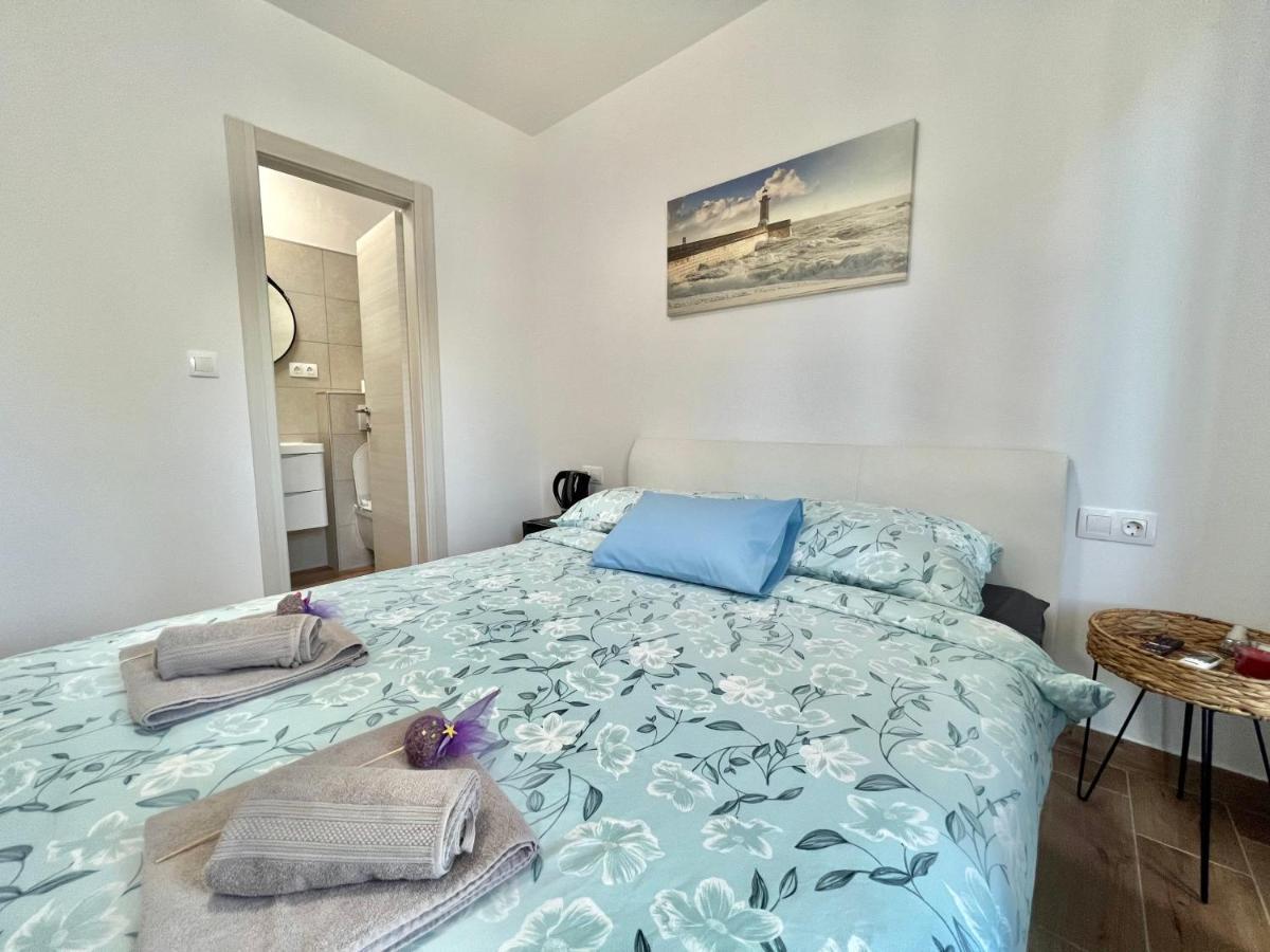 Fantasia Del Mare Apartment And Rooms Dramalj Exterior photo